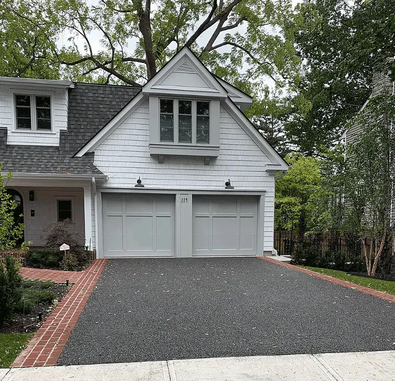 permeable driveway oakville using resin bound by dream pave